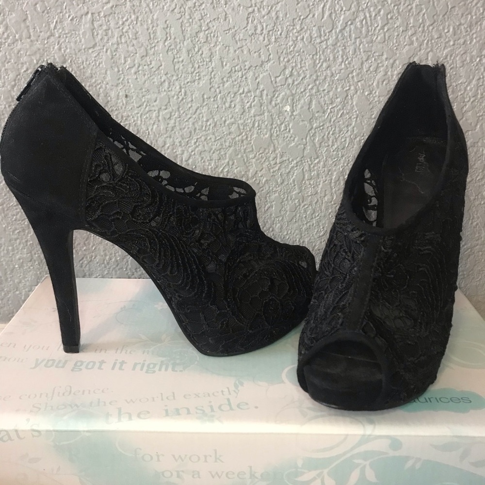 Women’s Shoes